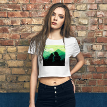 Load image into Gallery viewer, Summit Kissy - V7 | Women’s Crop Tee
